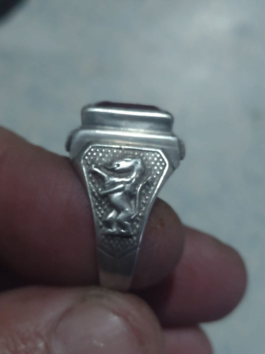 Anillo de Plata 925 con Piedra Roja - Excelente Estado
