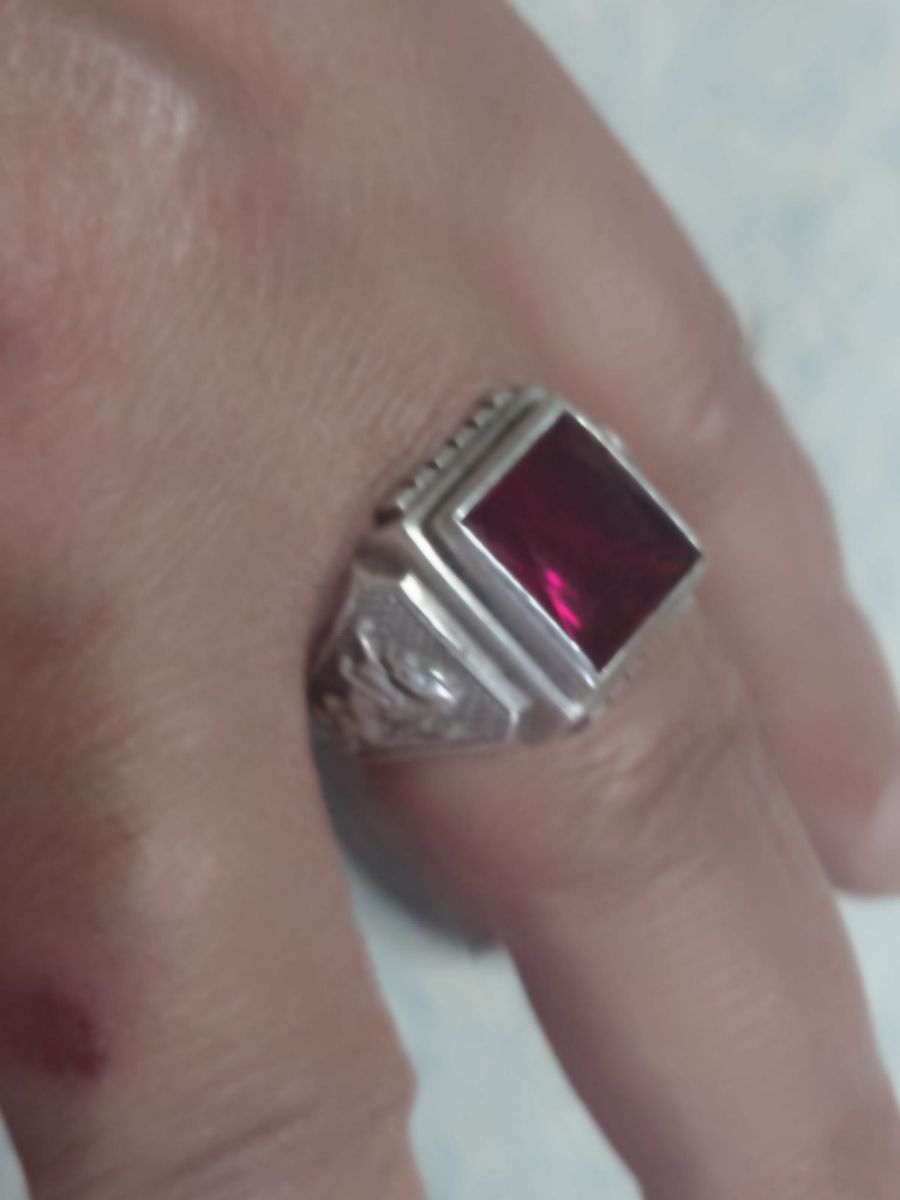 Anillo de Plata 925 con Piedra Roja - Excelente Estado