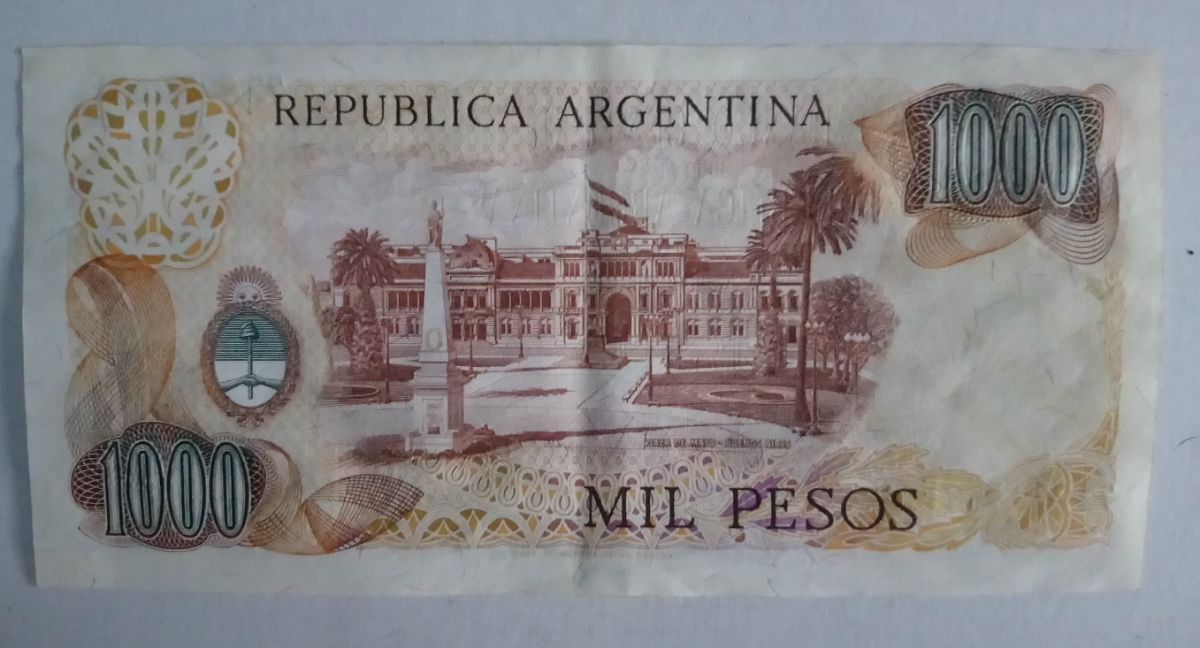 3 Billetes de 1000 pesos ley impecables.
