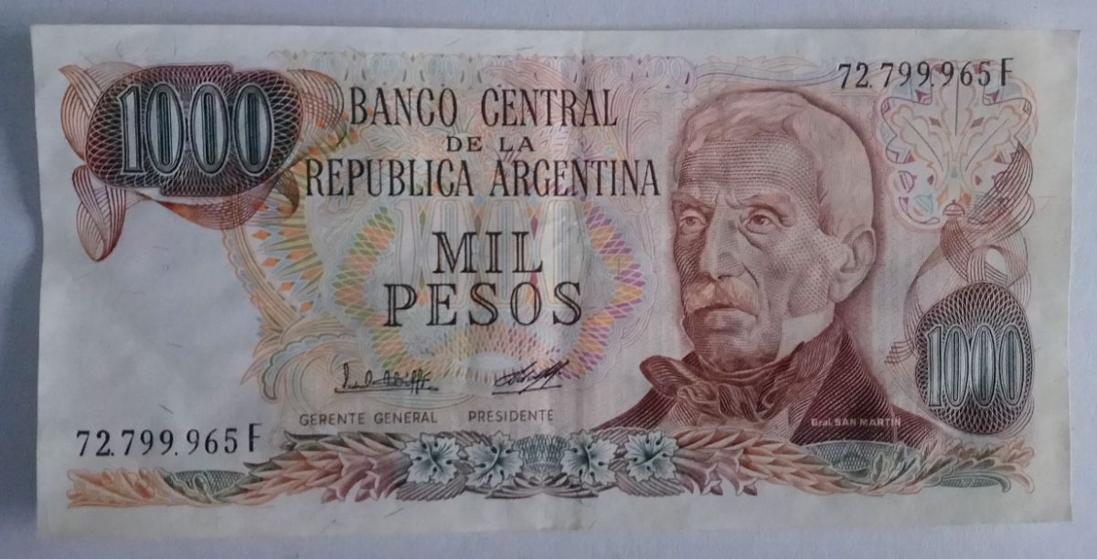 3 Billetes de 1000 pesos ley impecables.