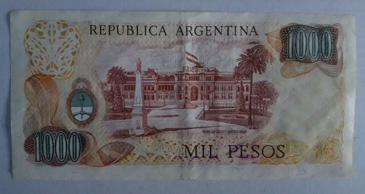 3 Billetes de 1000 pesos ley impecables.