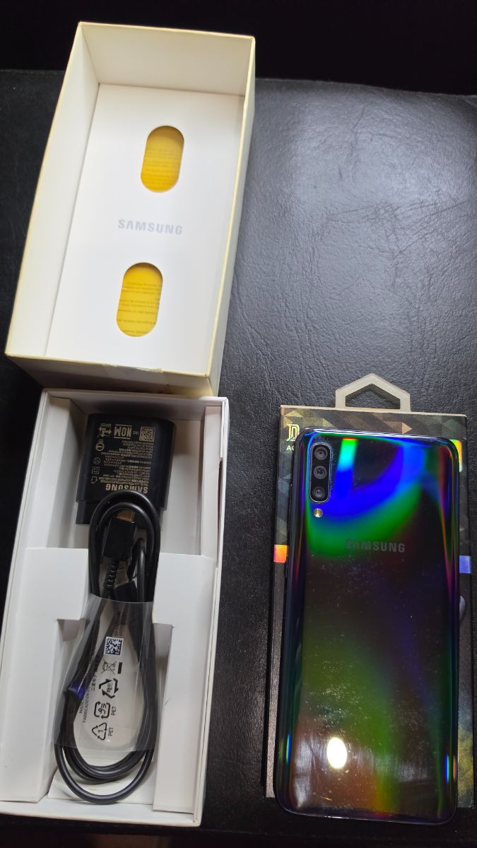 Samsung Galaxy A70 128 Gb Y 6 Gb Ram