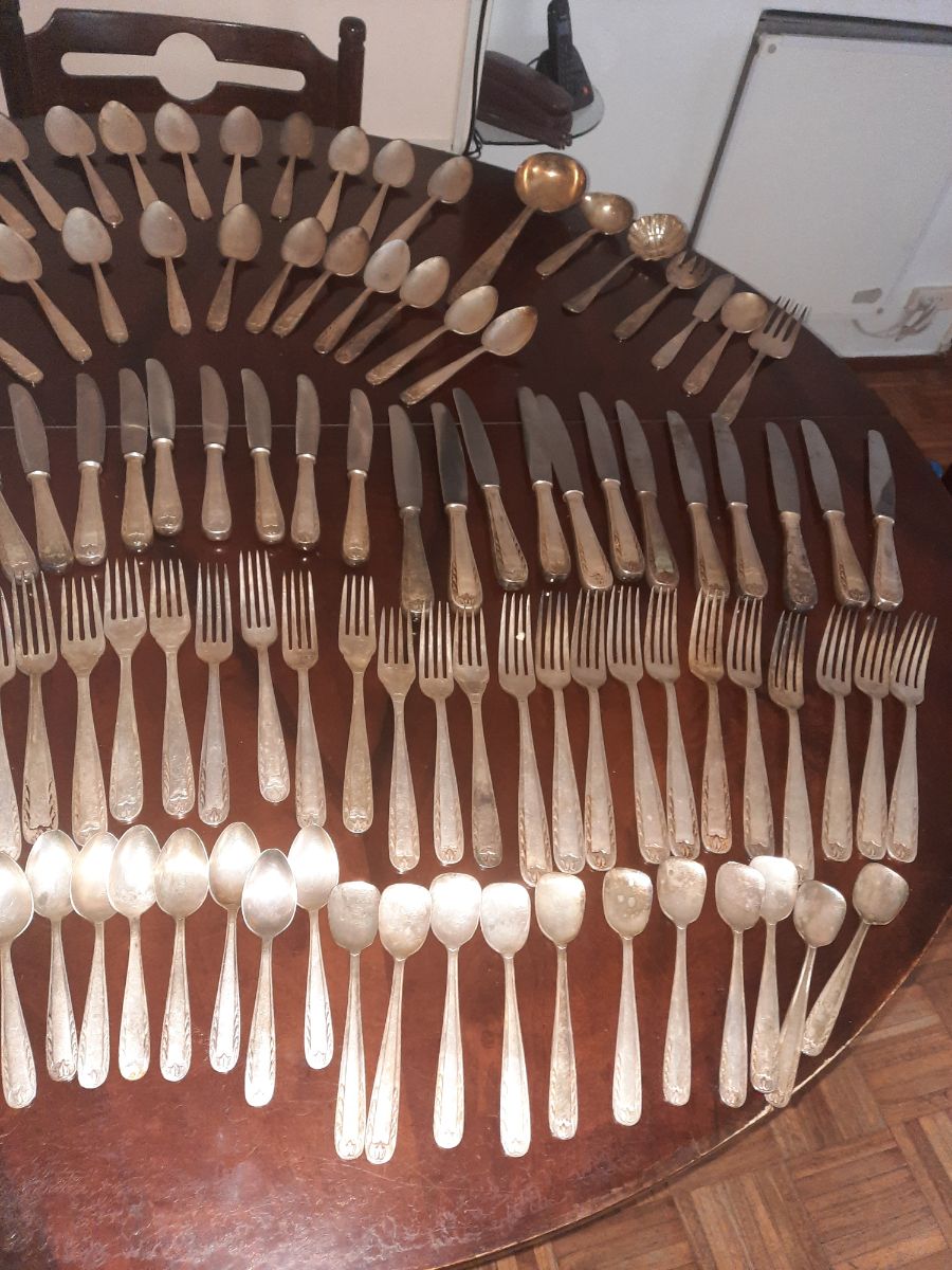 JUEGO DE CUBIERTOS MUY ANTIGUO PLATA LAPPAS