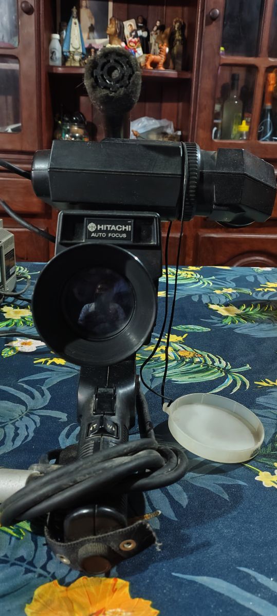 Video cámara reproductor VHS estilo periodista magnavox echo en Japón y cámara funcionando