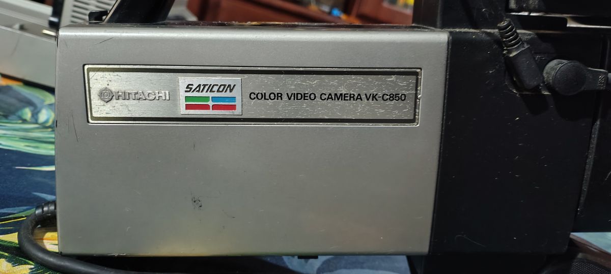 Video cámara reproductor VHS estilo periodista magnavox echo en Japón y cámara funcionando