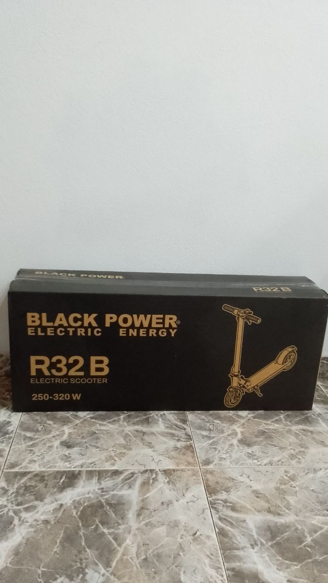 Monopatin electrico Black Power r32b