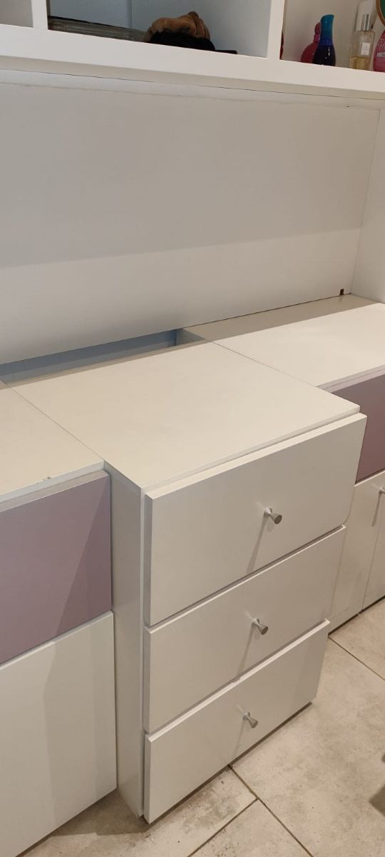 Mueble juvenil modular amplio y espacioso