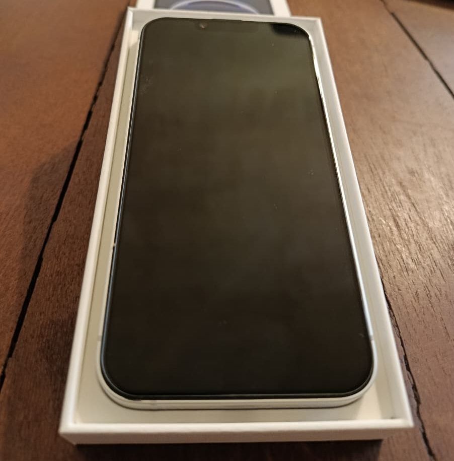 iPhone 16e 128 GB