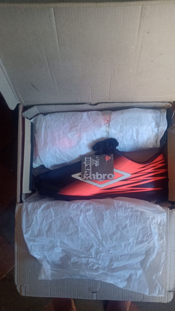 Botines Umbro pro