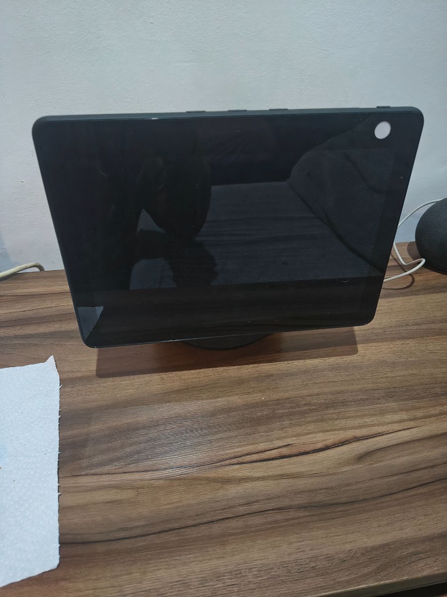Echo show 10 Alexa