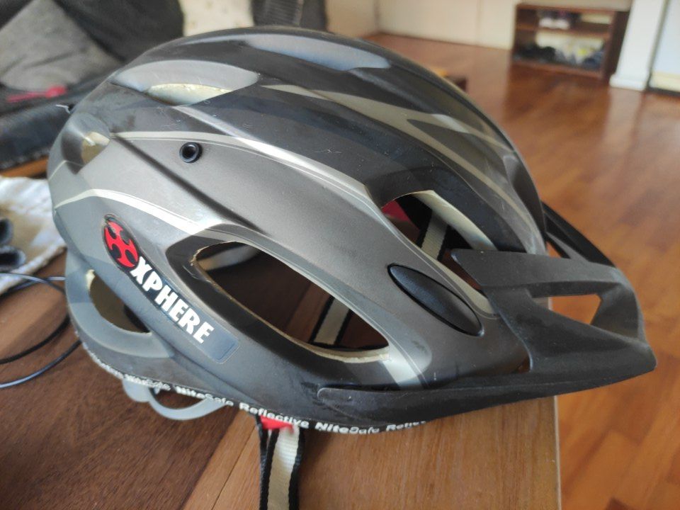 Casco Prowell Color Gris Talle M Visera Superventilado (Usado)