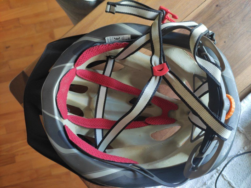 Casco Prowell Color Gris Talle M Visera Superventilado (Usado)