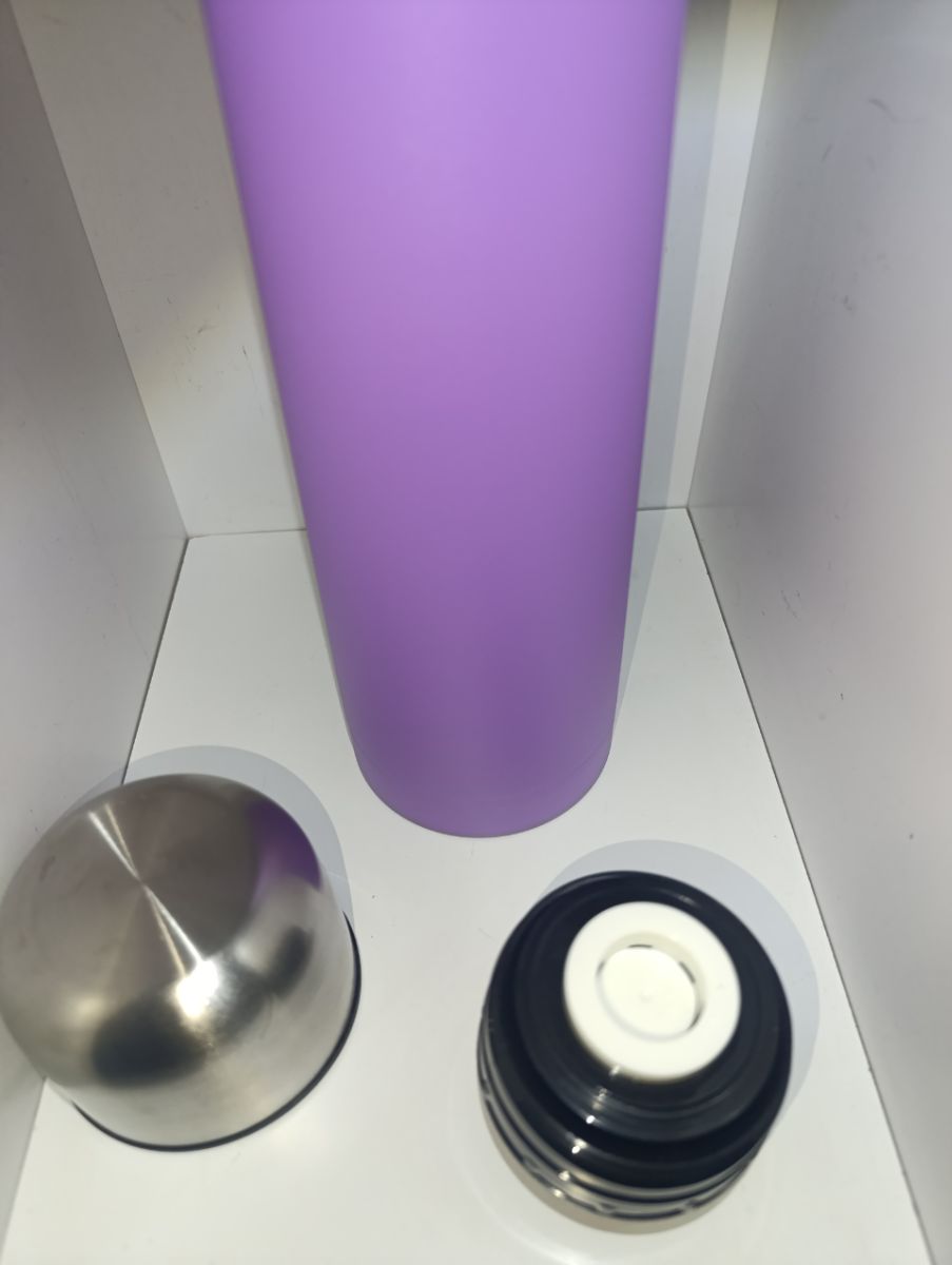 Termo mate autosevante de acero inoxidable de 750 ml nuevo en caja