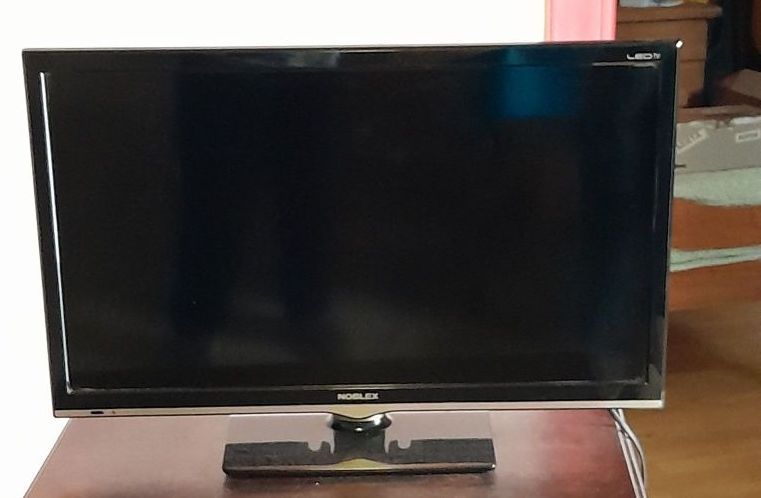 TELEVISOR NOBLEX 24' Led (NO ES SMART)