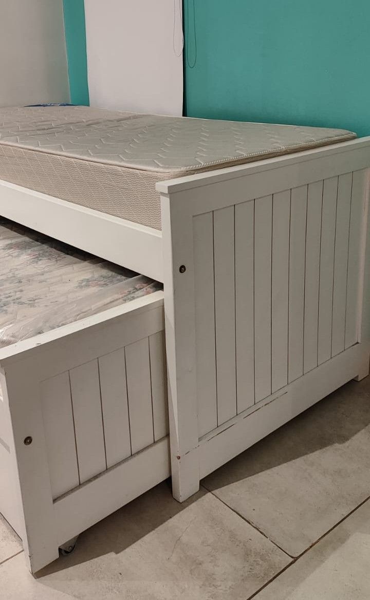 CAMA NIDO JUVENIL + CAMA AUXILIAR CON TRES CAJONES DE GUARDADO. INCLUYE COLCHONES