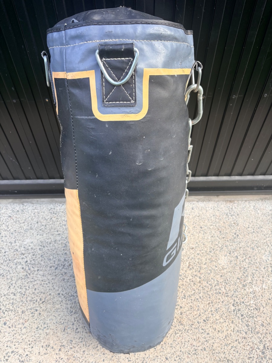 Bolsa boxeo 90cm Cadena Box Lona reforzada color negro