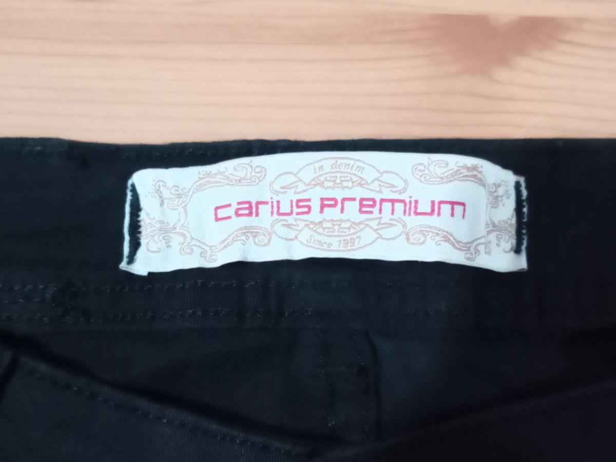 Jean negro Carius nuevo sin uso.