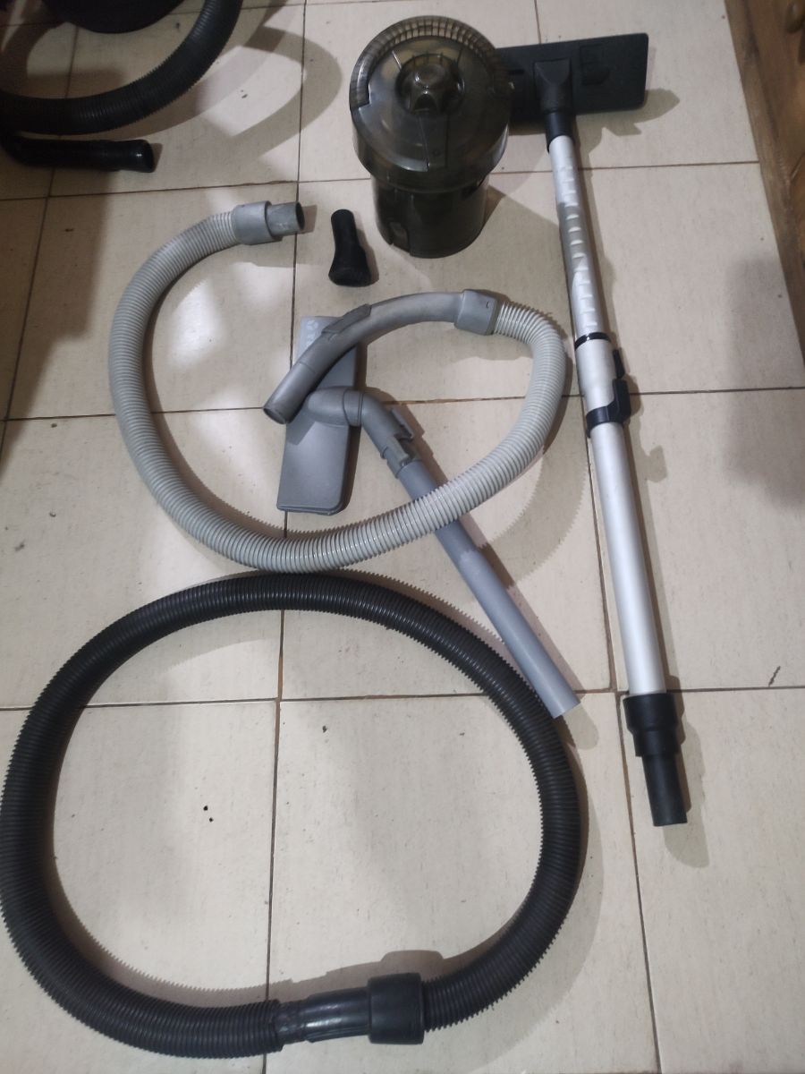 Aspiradora arma funcionando