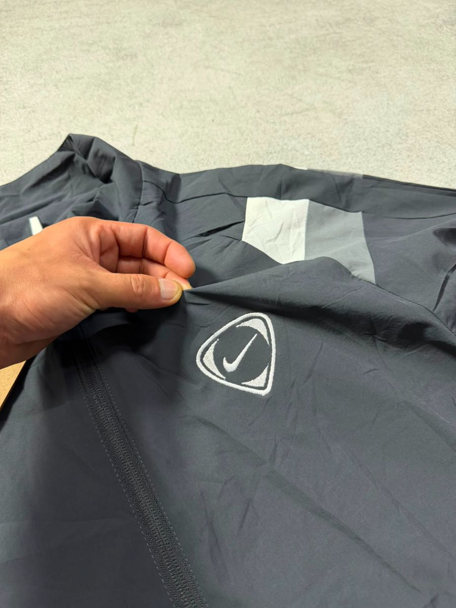 Rompeviento Nike Importado