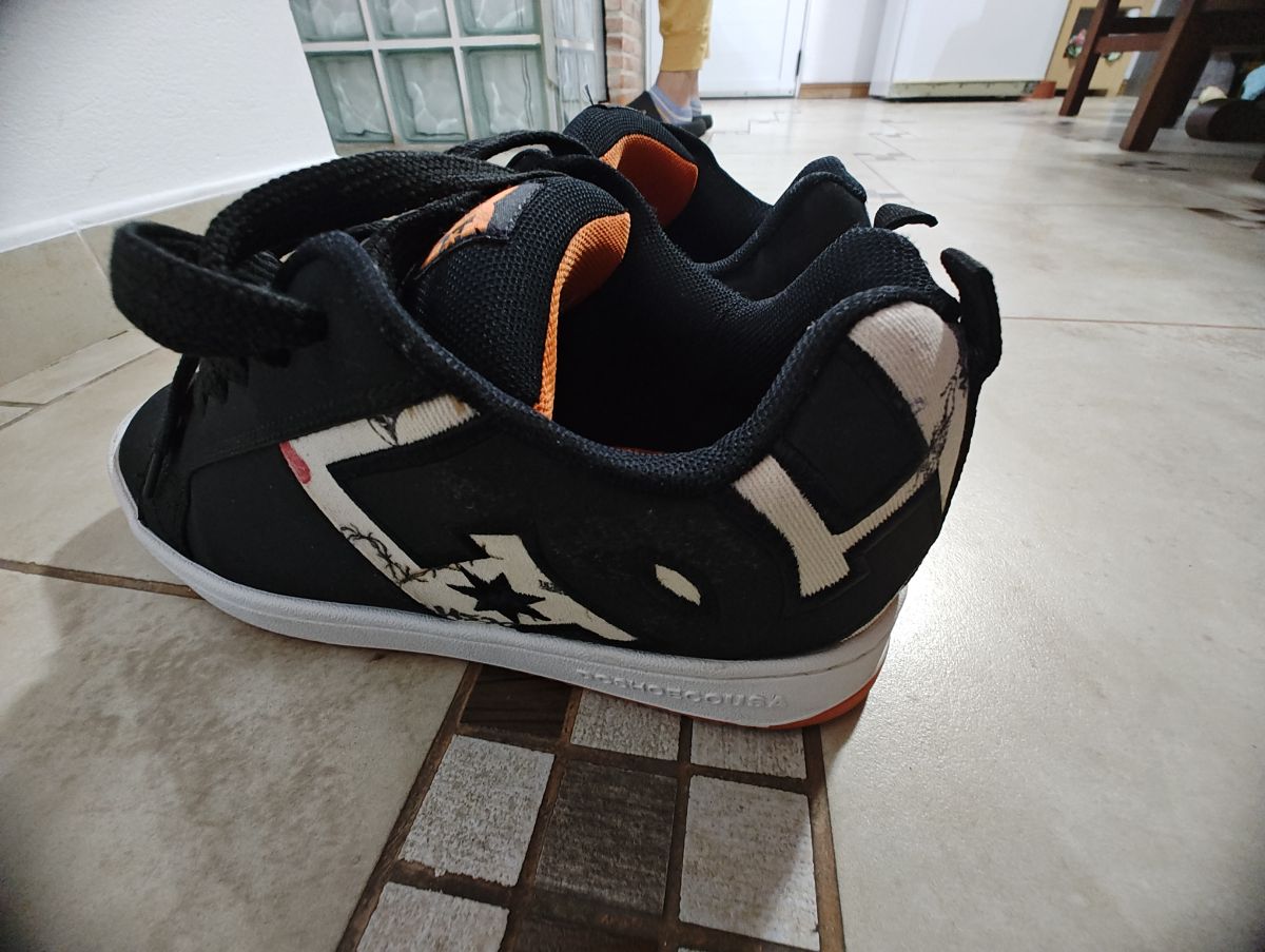 👟 Zapatillas DC negras – Talle 43