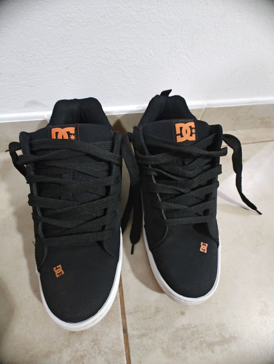 👟 Zapatillas DC negras – Talle 43