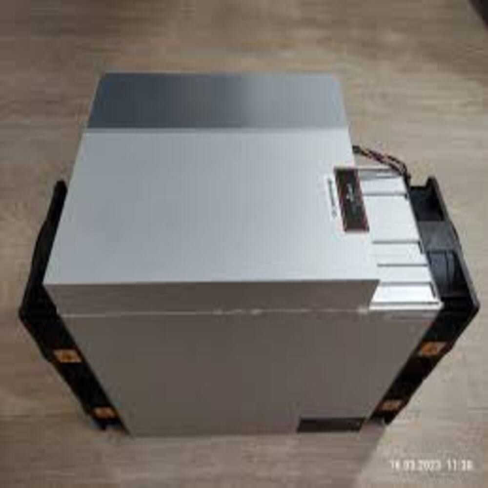 Bitmain Antminer Z15 Pro 840KSol/s at 2560W ASIC ZEC Miner