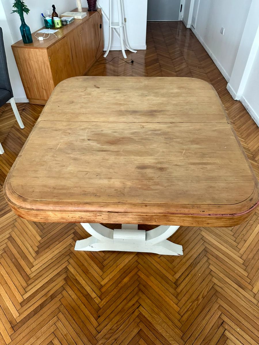 Mesa de Comedor de Madera – Excelente Estado