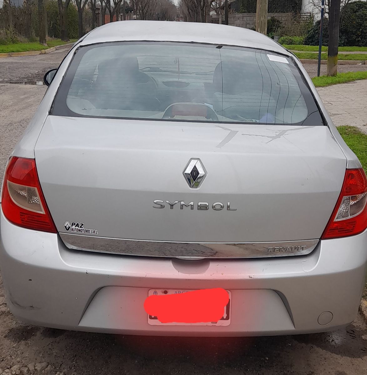 RENAULT SYMBOL 2013