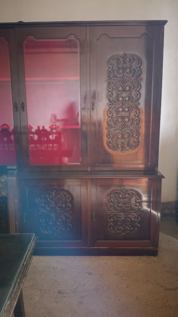 JUEGO DE COMEDOR ANTIGUO TALLADO