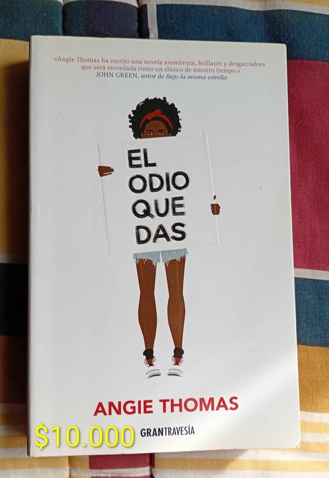 “LIQUIDACIÓN DE LIBROS USADOS – DESDE $5000 – JUVENILES EN EXCELENTE ESTADO”