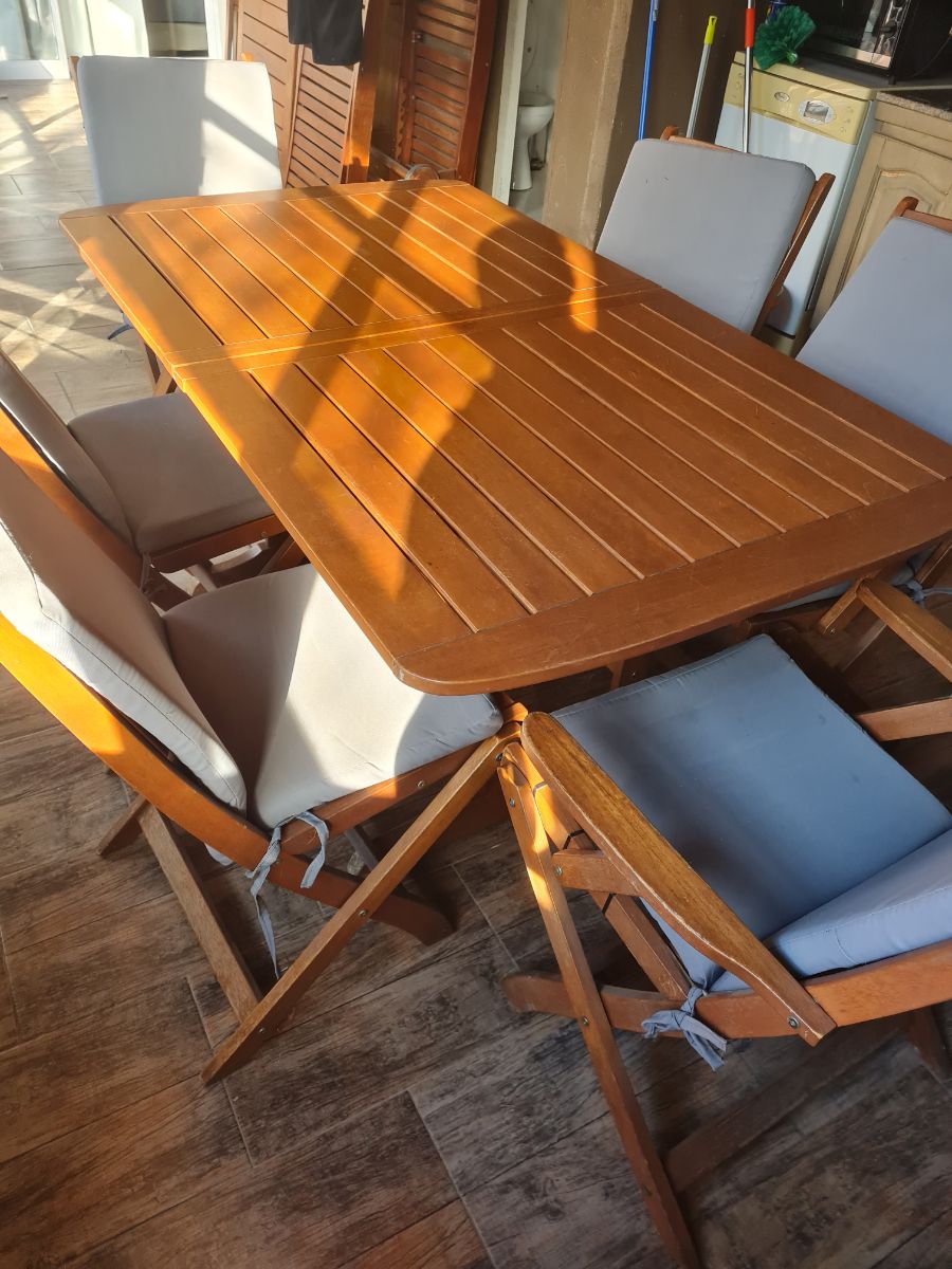 Mesa de madera extensible