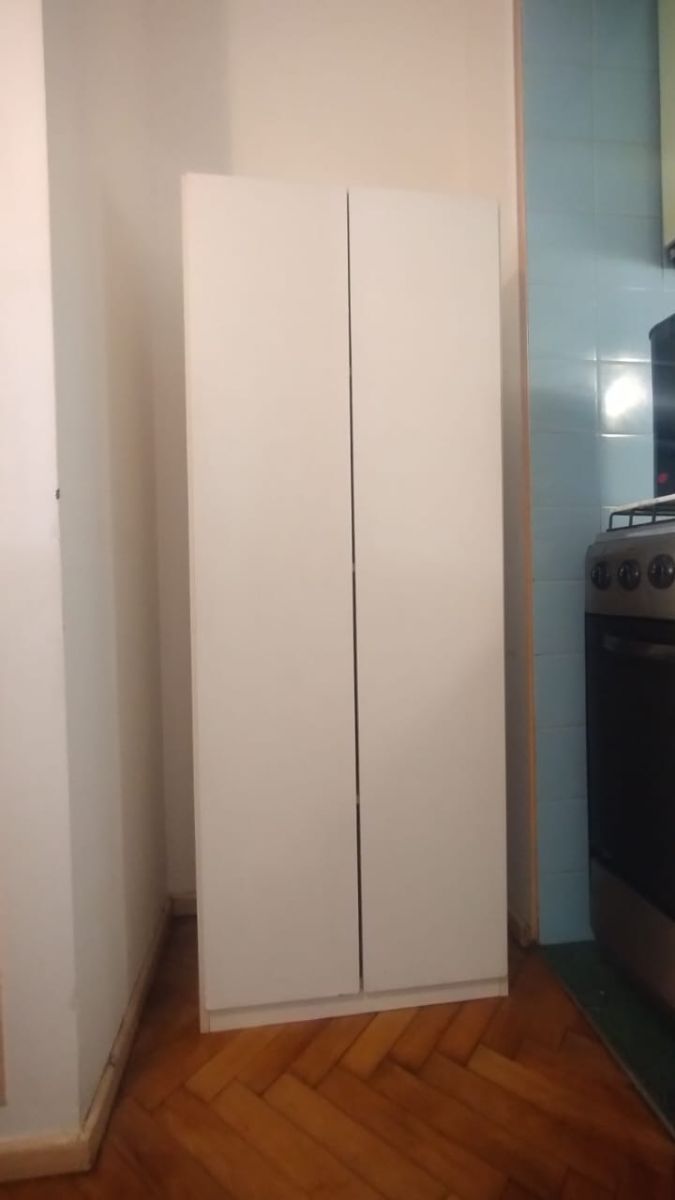 Despensero 2 puertas, 3 estantes. Blanco