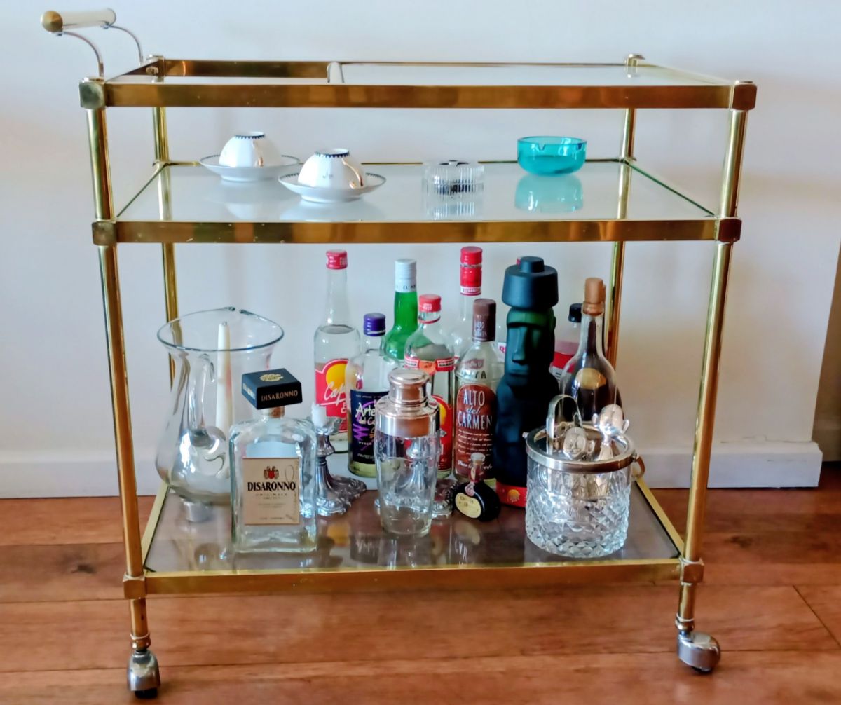 Mesa Bar de bronce y cristal