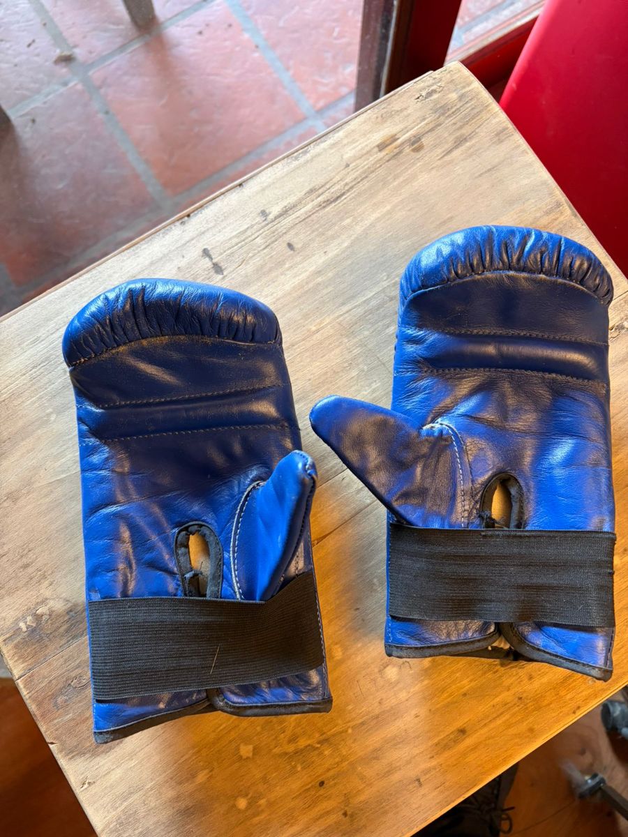 Guantes de Boxeo CORTI Profesionales Talle 2 – Vintage – Industria Argentina