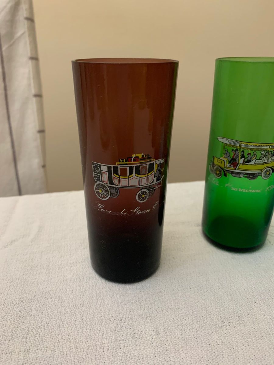 JUEGO DE 6 VASOS DE VIDRIO DE COLORES
