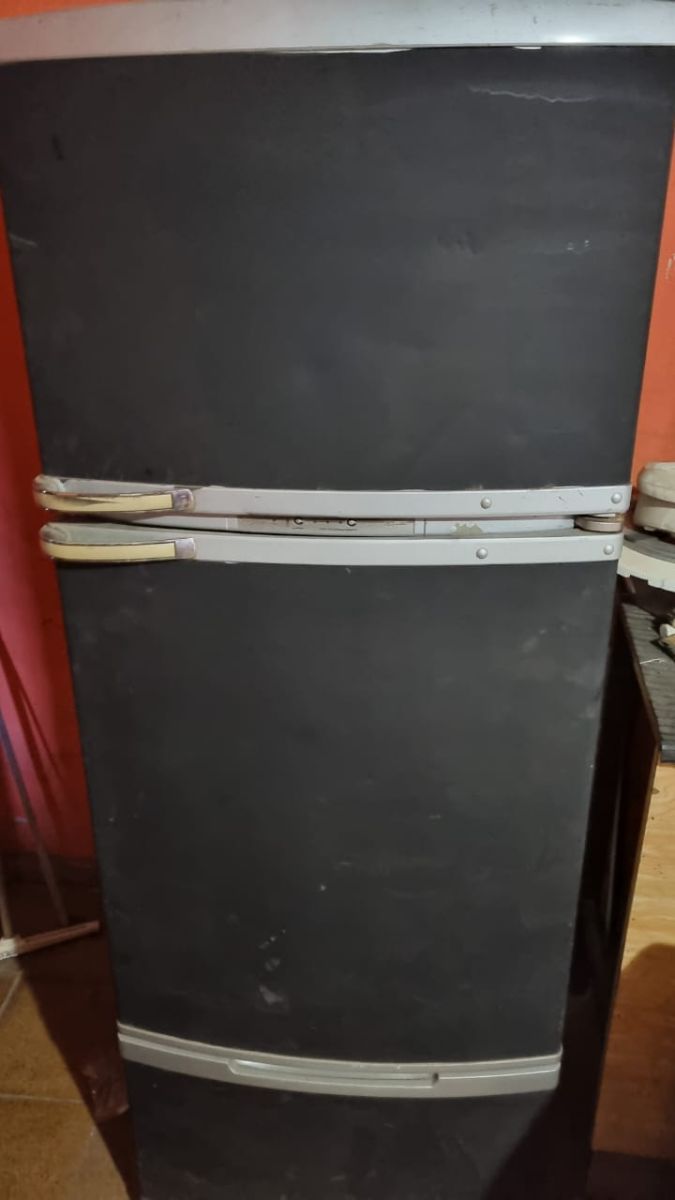 Heladera con Freezer Whirlpool
