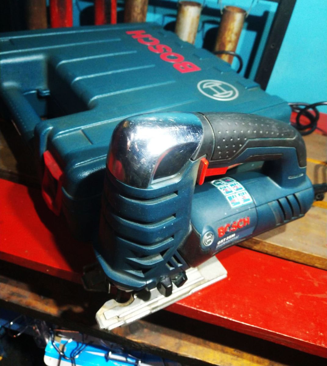 Caladora BOSCH METAL gst 25