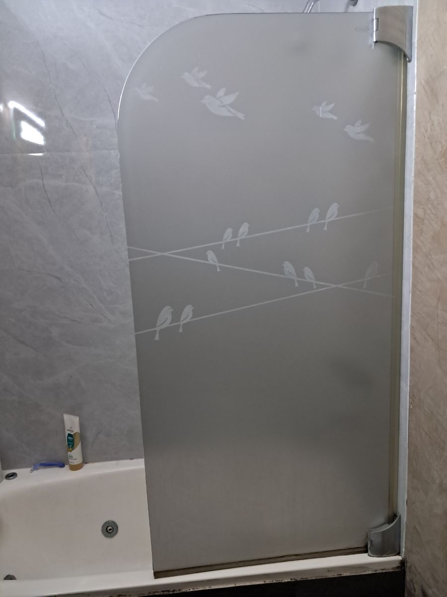 Mampara de vidrio curvo para bañadera