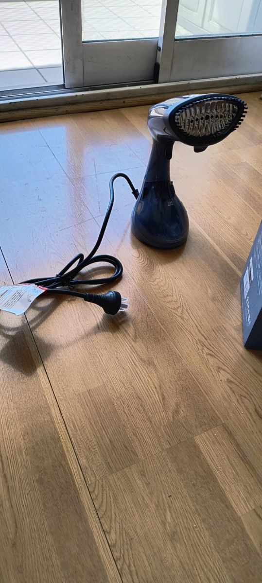 Vaporizador De Ropa Portátil Electrolux Efficient Eps10