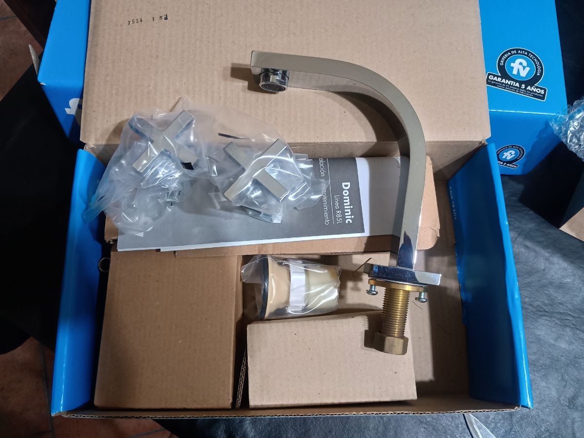 1.🔥Grifería para ducha y bañera FV Dominic 103R/85🔥2. Grifería para lavatorio FV Dominic 207R/85🔥
