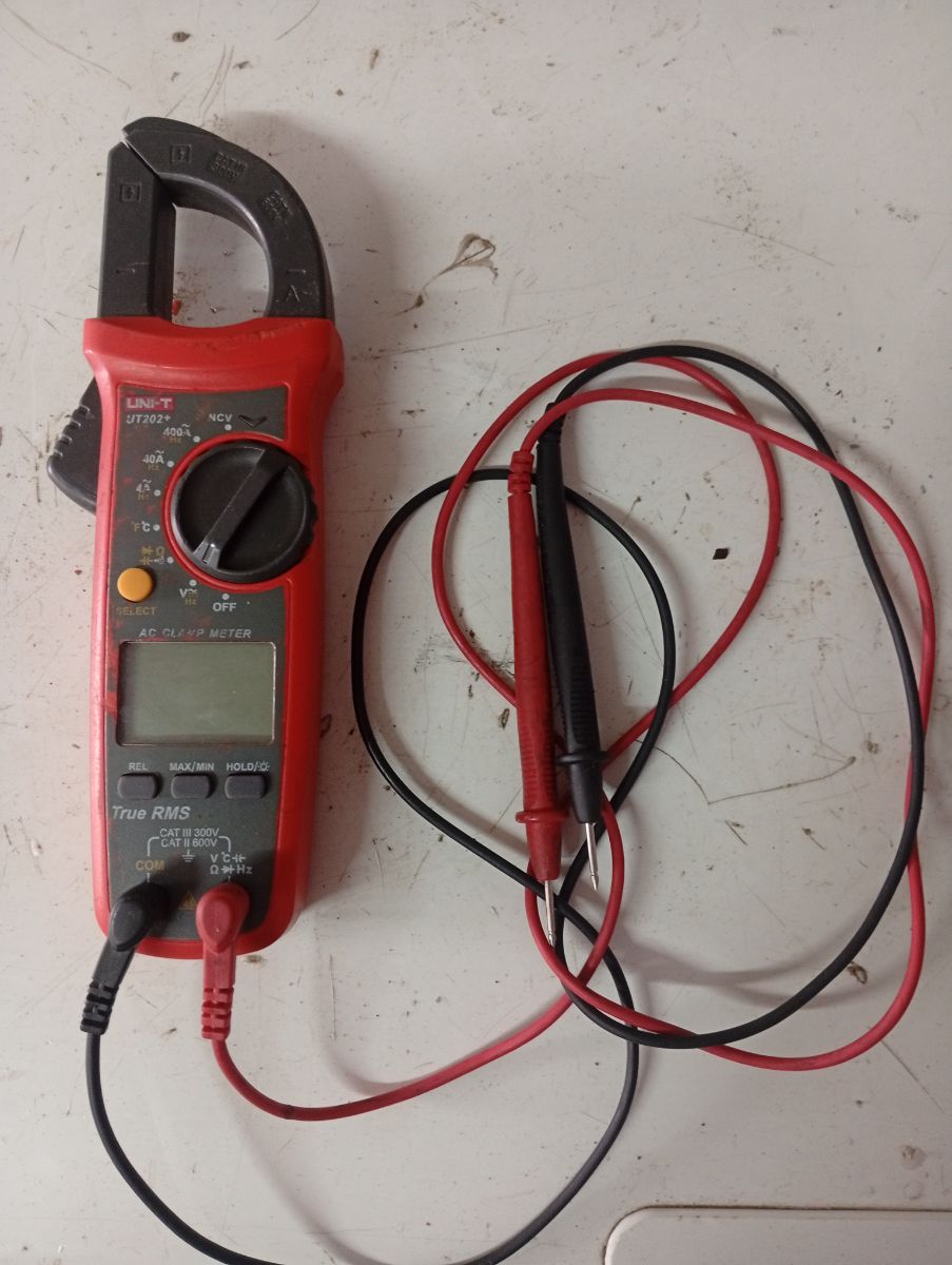 Pinza Amperométrica Unit Ut202+ Plus Trms Temperatura