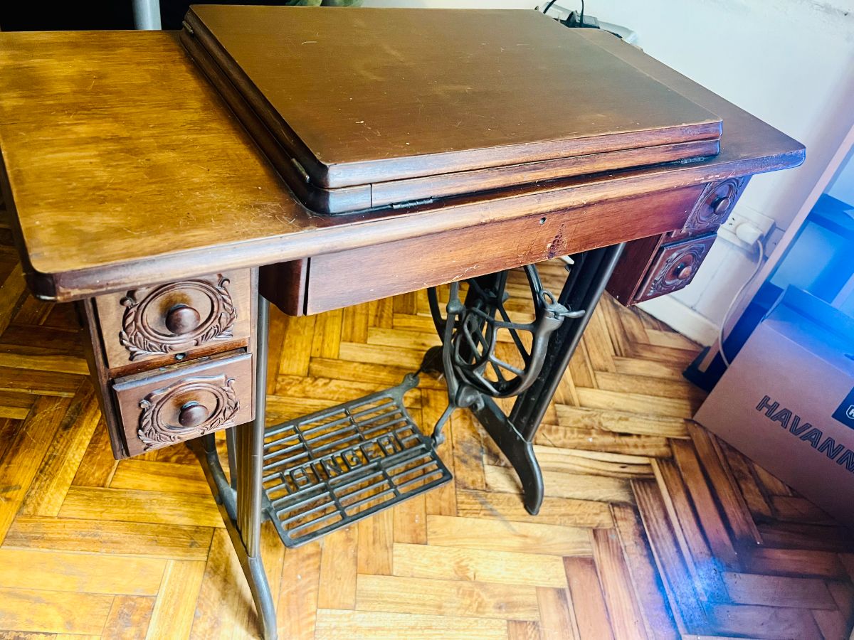 Maquina de coser SINGER original 1946/7